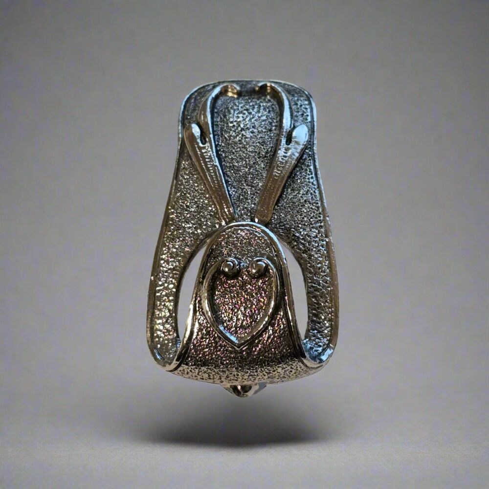 Vintage Sarah Coventry "Split-Trick" Brooch – 1970s Silver Tone Modernist Pin